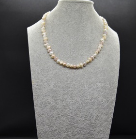 fresh water pearl necklace